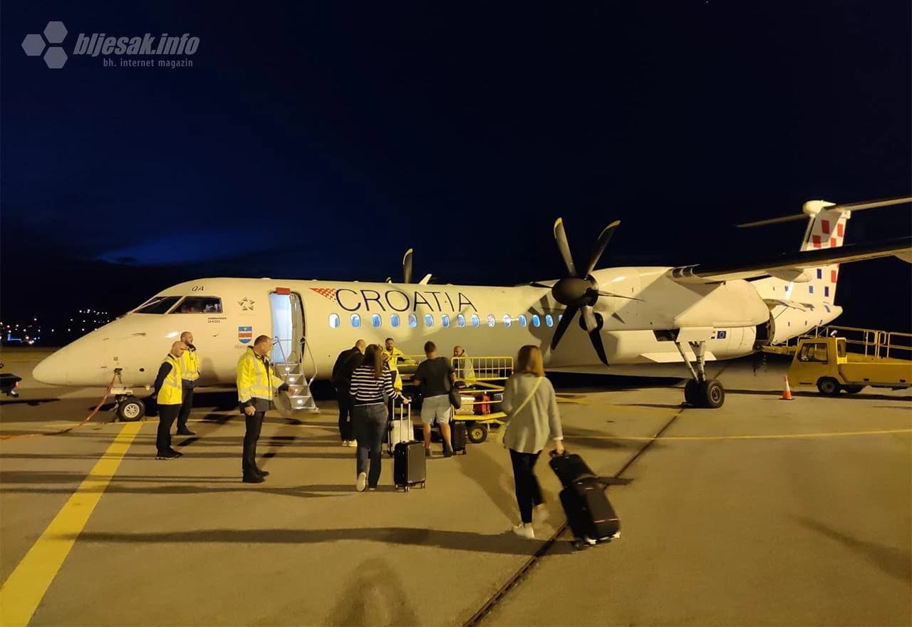 Zrakoplov Croatia Airlinesa u Zračnoj luci Mostar