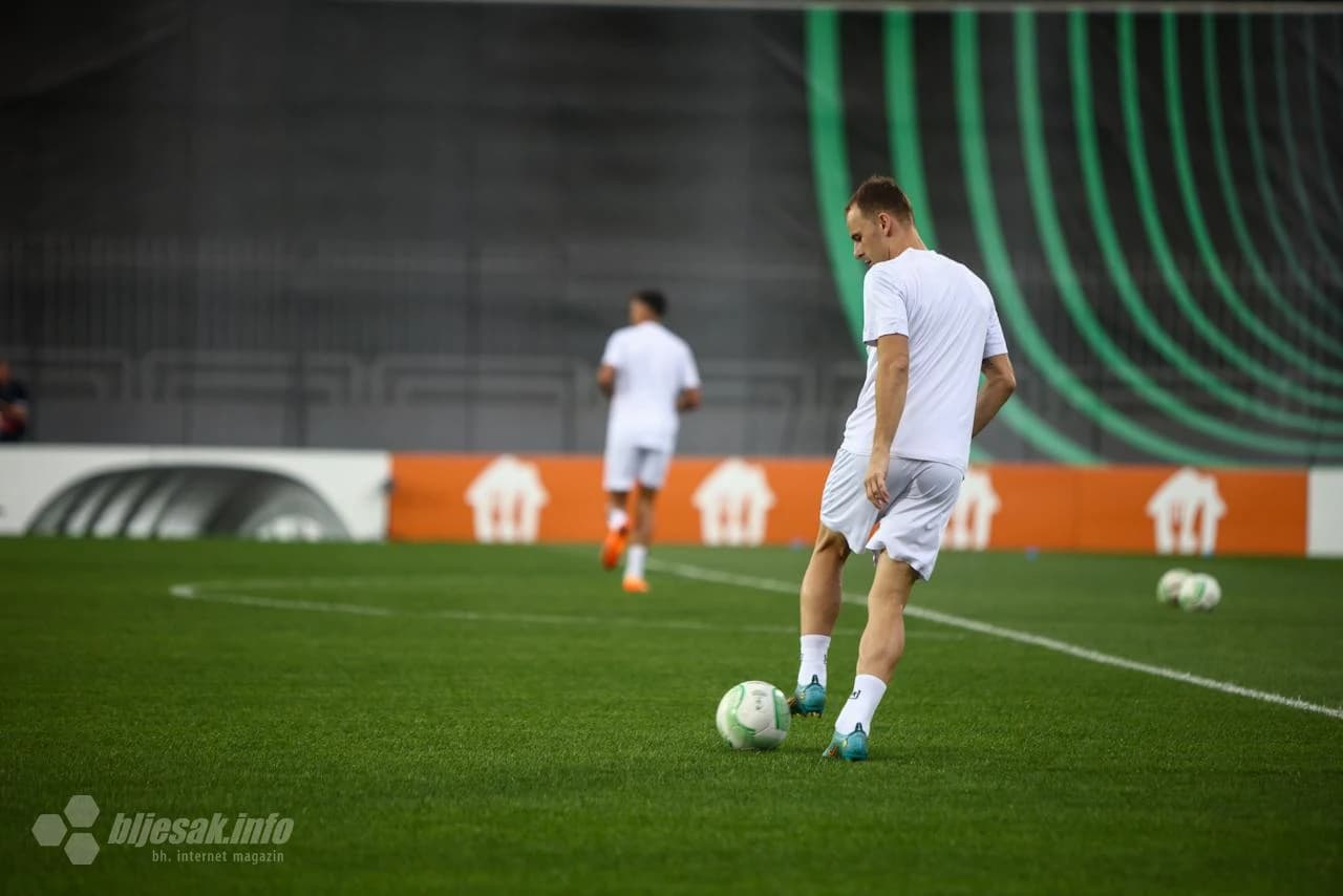 Zagrijavanje igrača Zrinjskog