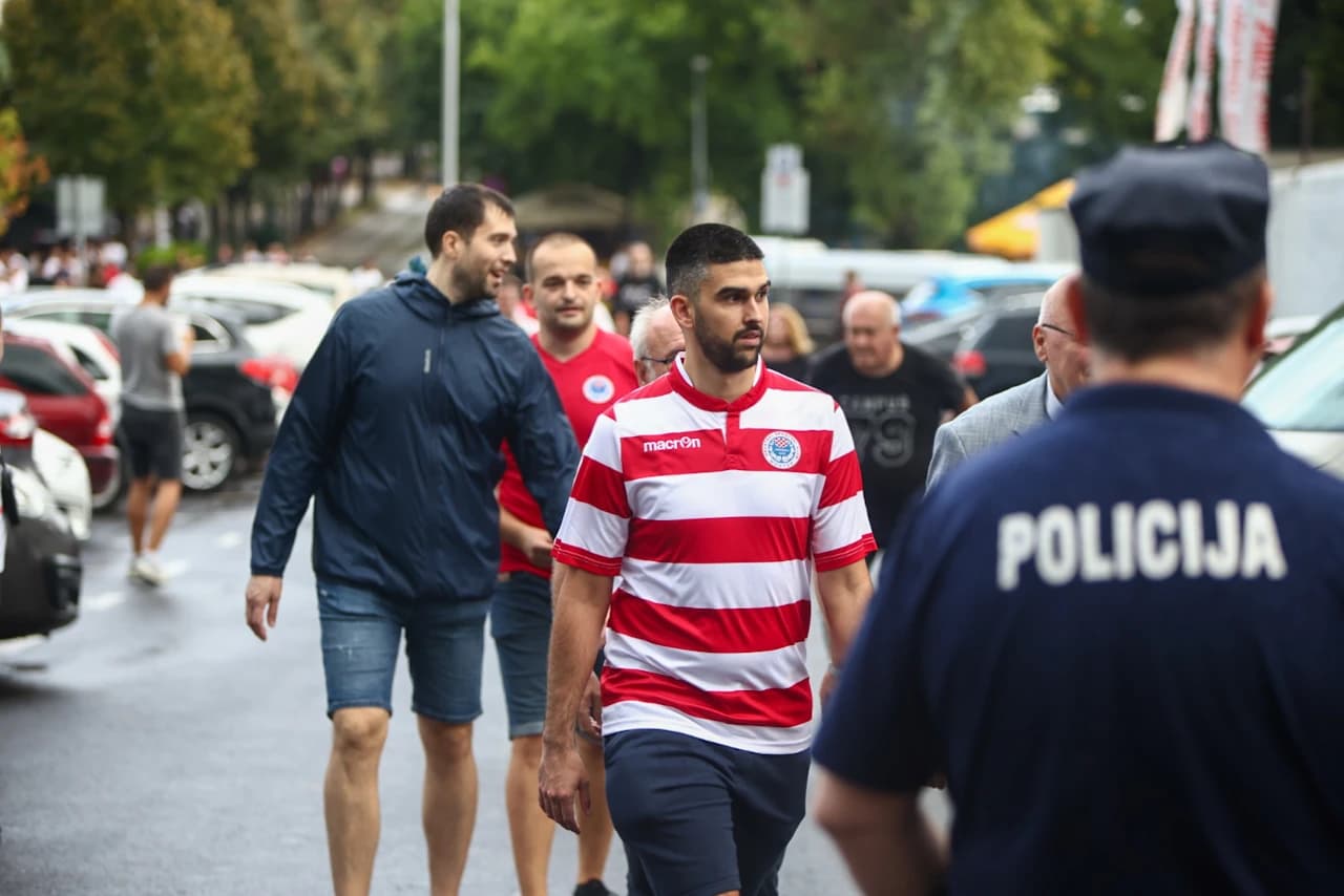 Navijači nestrpljivo očekuju utakmicu HŠK Zrinjski i AZ Alkmaar