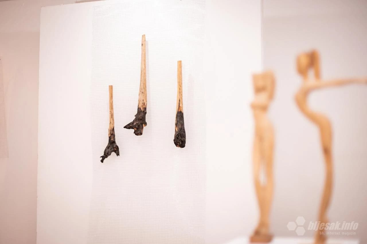 Izložba ''Poezija u drvetu''