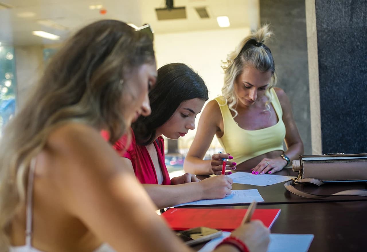 2011 djevojaka prijavljeno za Miss turizma BiH