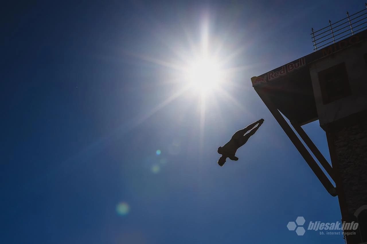 Finale Red Bull Cliff Diving skokova u Mostaru
