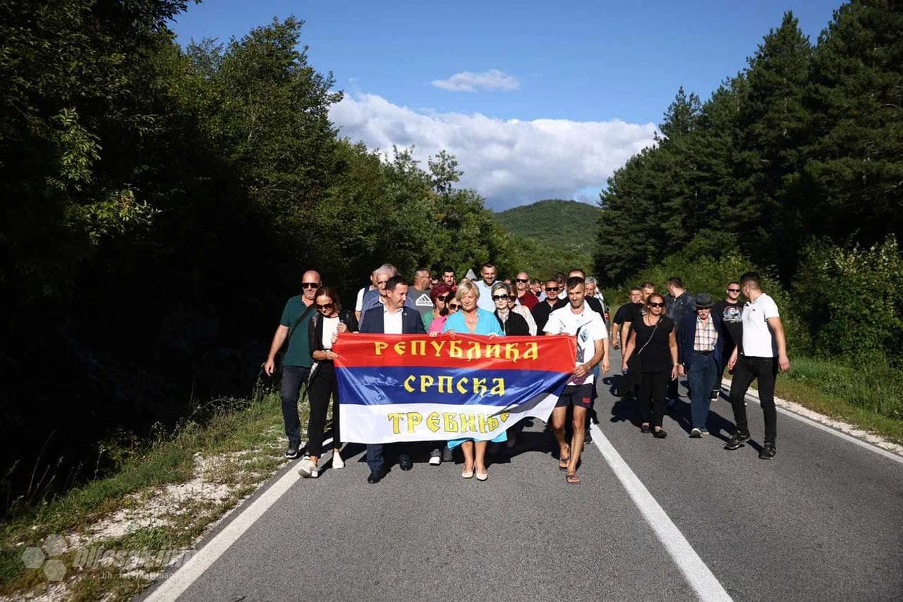 Prosvjedna šetnja u Nevesinju