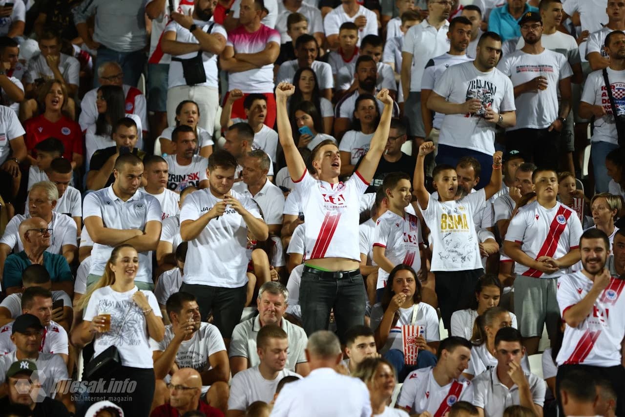 Pun stadion Zrinjskog: Navijači traže pobjedu protiv LASK-a