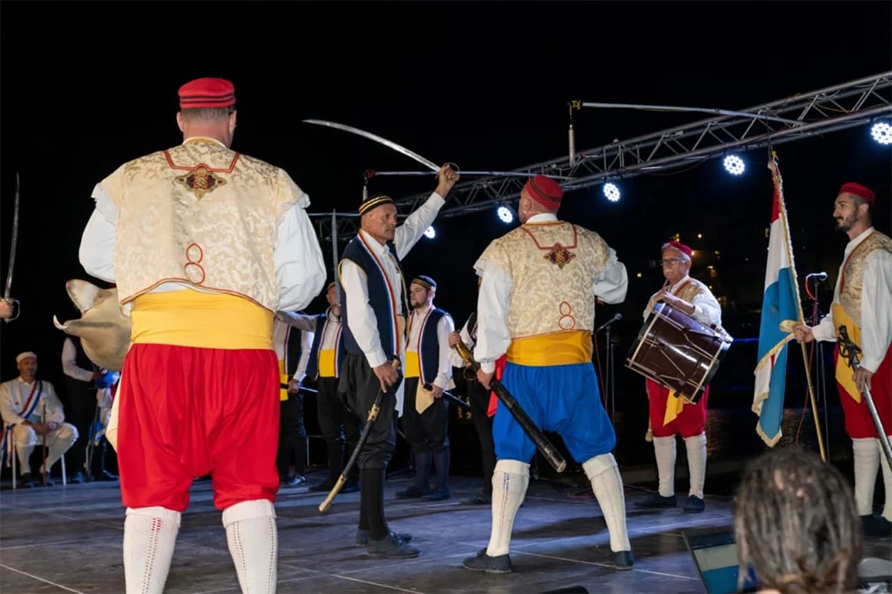 Večer hrvatskog folklora u Neumu