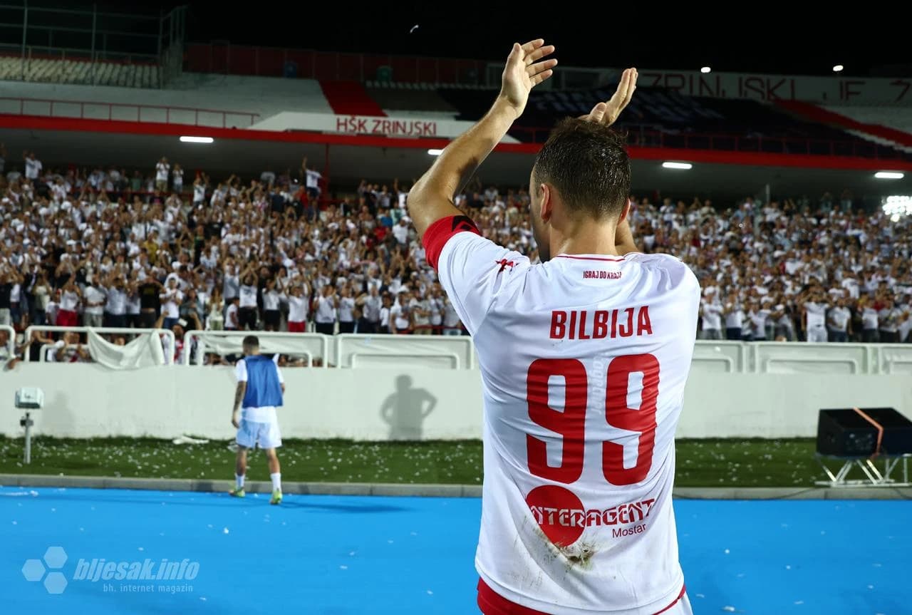 Slavlje igrača i navijača nakon pobjedničke utakmice s  Breidablikom 