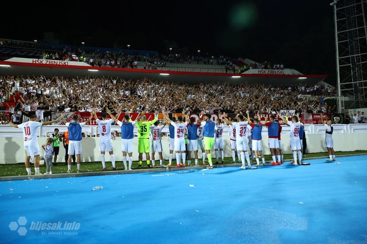 Slavlje igrača i navijača nakon pobjedničke utakmice s  Breidablikom 