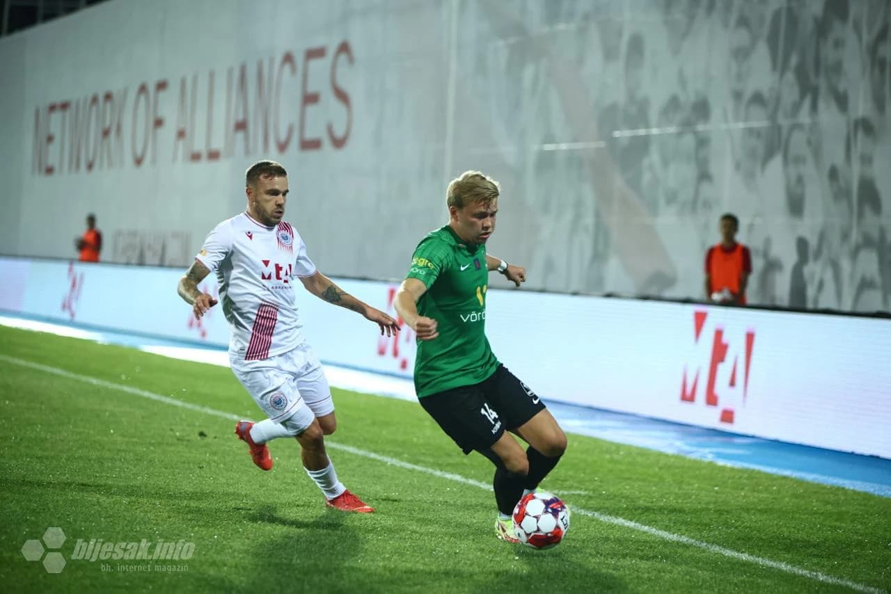 Rapsodija Plemića u prvom dijelu