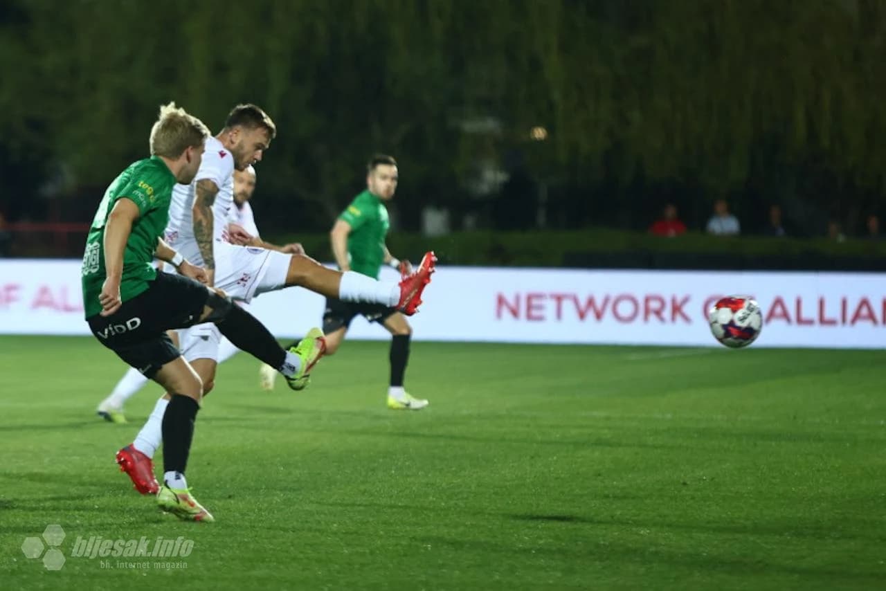 Rapsodija Plemića u prvom dijelu