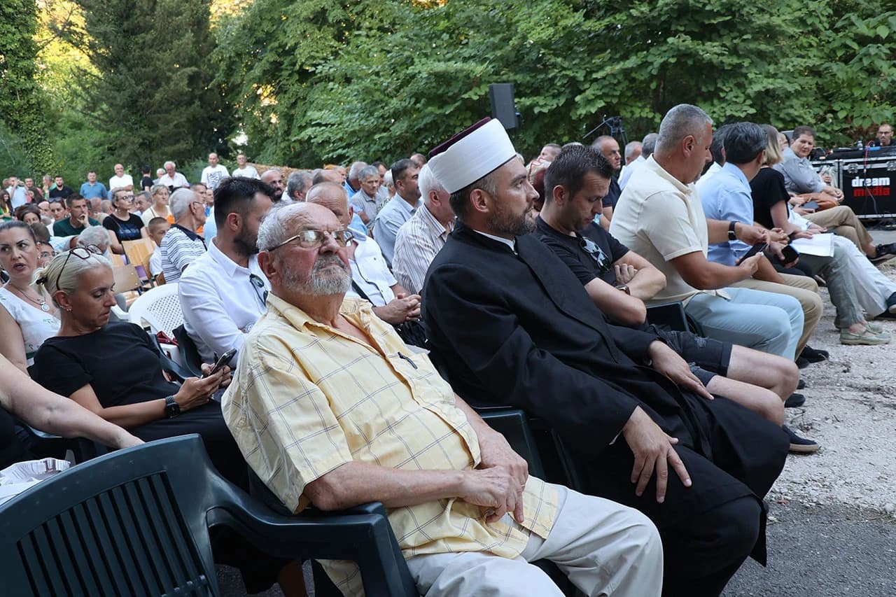 U Stocu obilježena 30. godišnjica stradanja i progona Bošnjaka