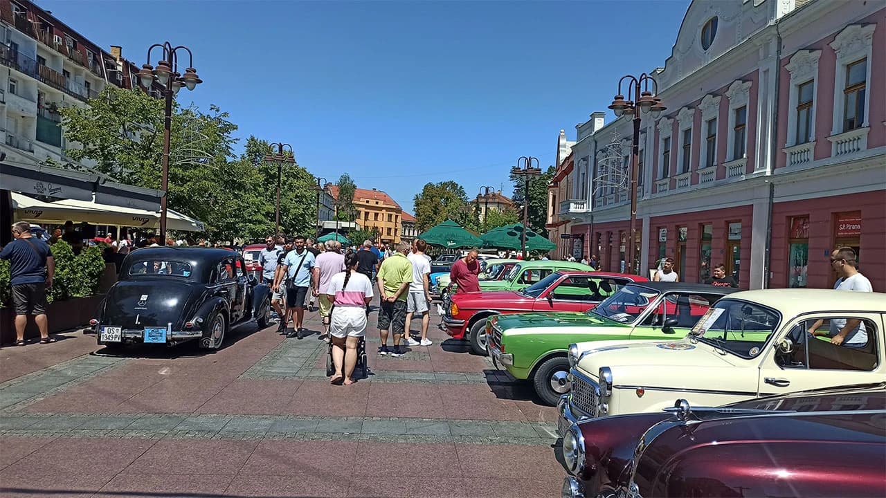 Međunarodna izložba oldtimera u Brčkom