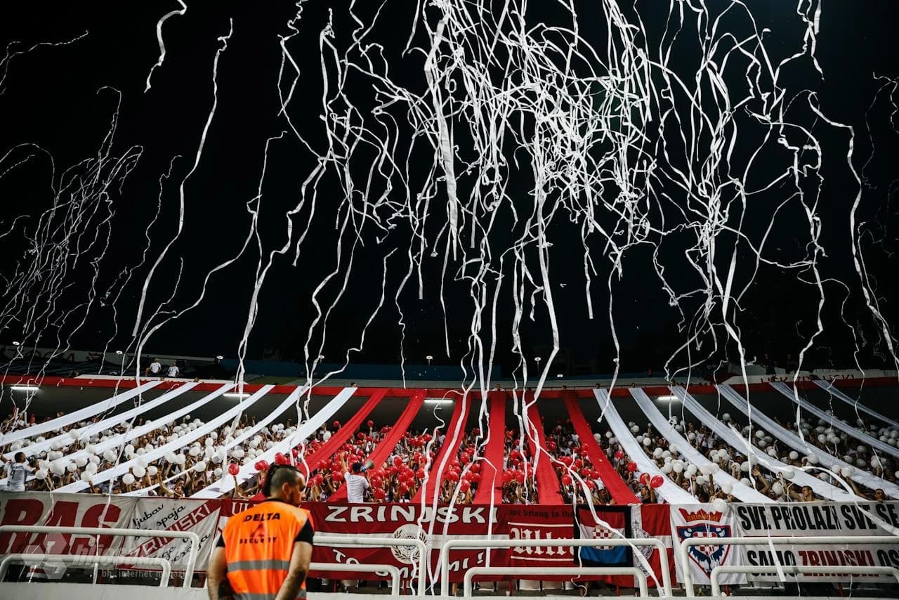 Koreografija na početku utakmice