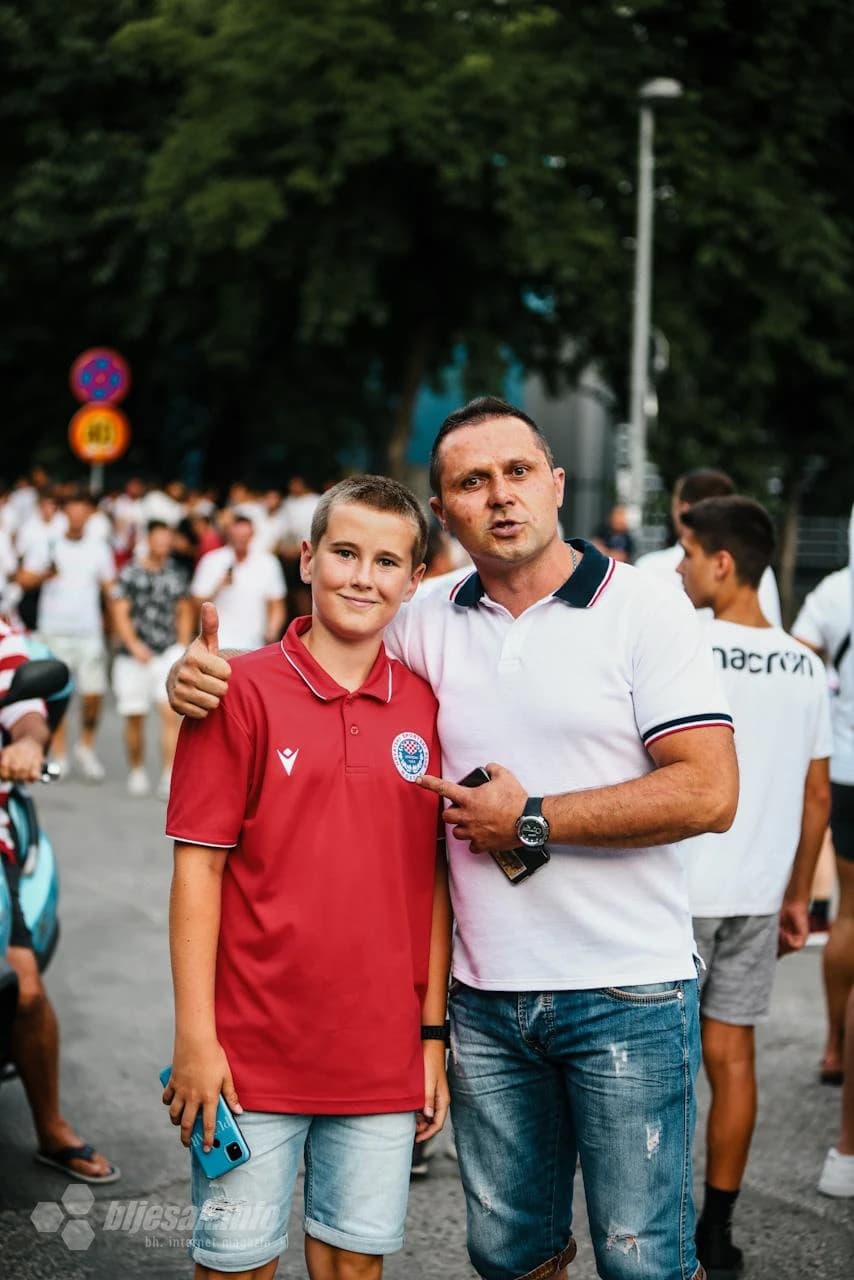 Bijela vojska okupirala Mostar