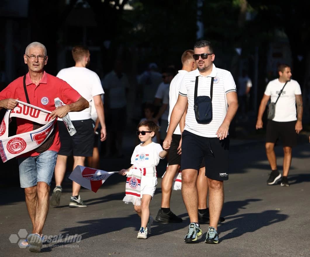 Rijeke navijača u bijelom stižu bodriti Plemiće!
