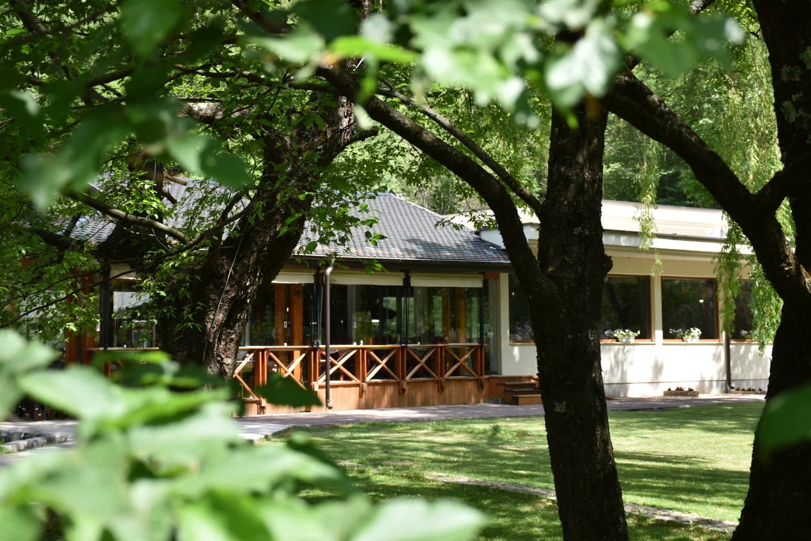 Vrelo Borak - gastronomski i hedonistički raj u srcu Hercegovine