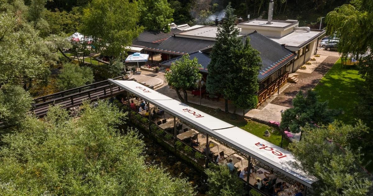 Vrelo Borak - gastronomski i hedonistički raj u srcu Hercegovine