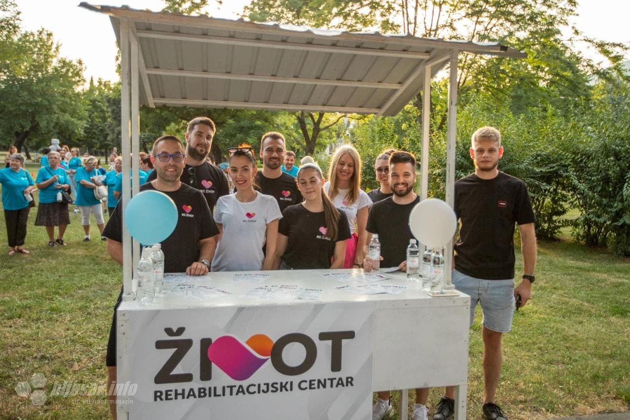 Mostar: Umirovljenici vježbali u Zrinjevcu