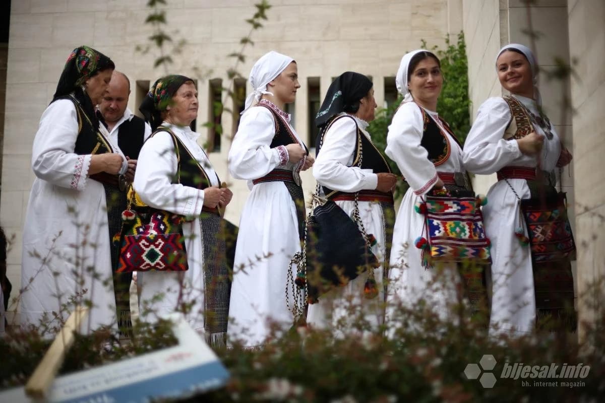 Kulturno-umjetnička društva u Mostaru predstavila višestoljetnu tradicijsku kulturnu baštinu Hrvata