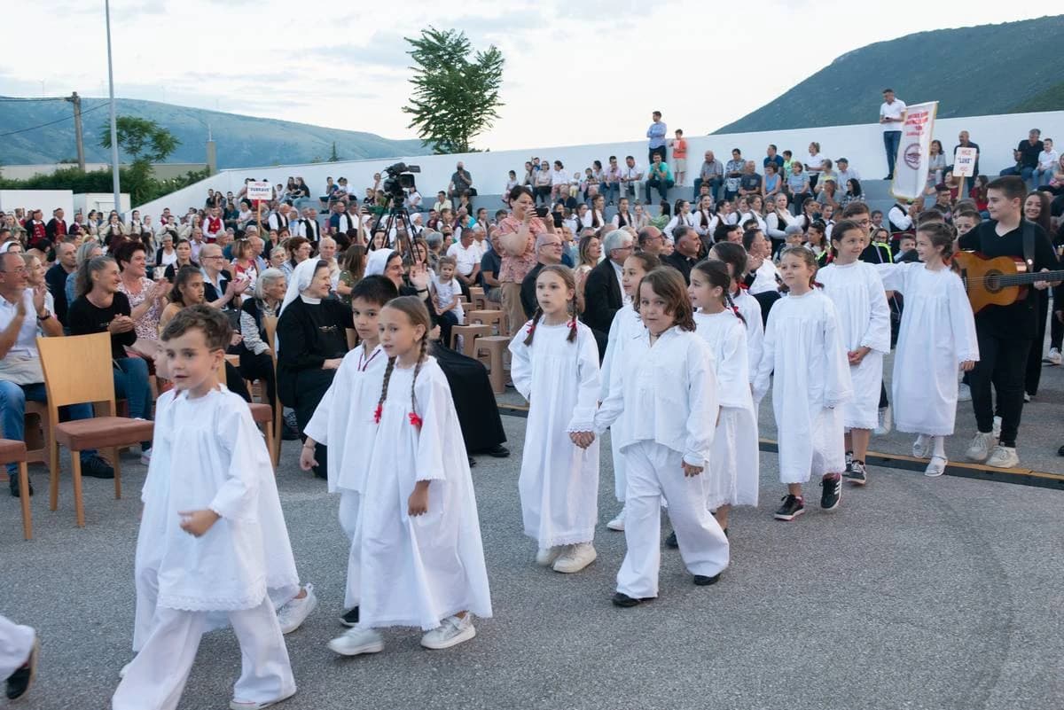 Večer Folklora u Bijelom Polju