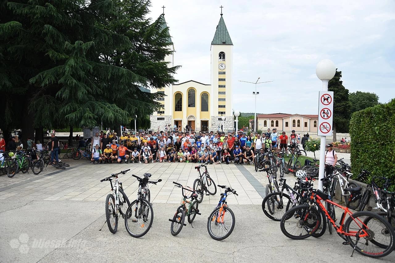 Održano 15. biciklističko hodočašće u čast svetog Ante.