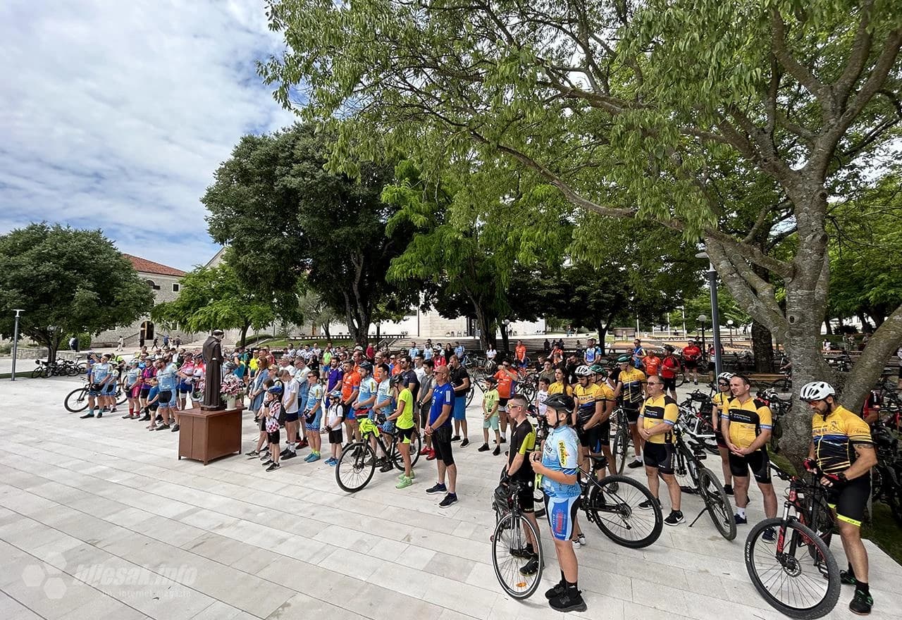 Održano 15. biciklističko hodočašće u čast svetog Ante.