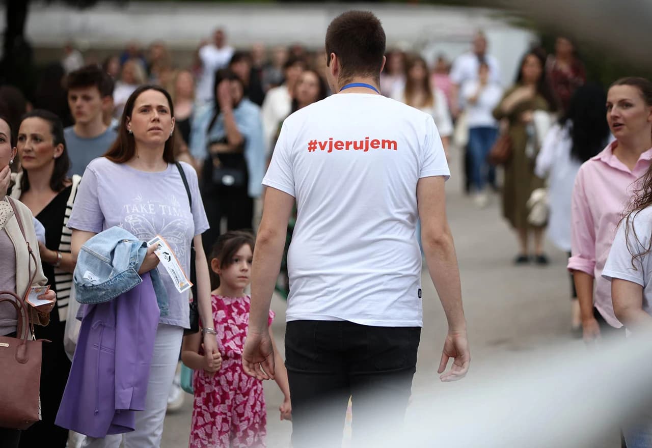 Humanitarni koncert ''Vjerujem''