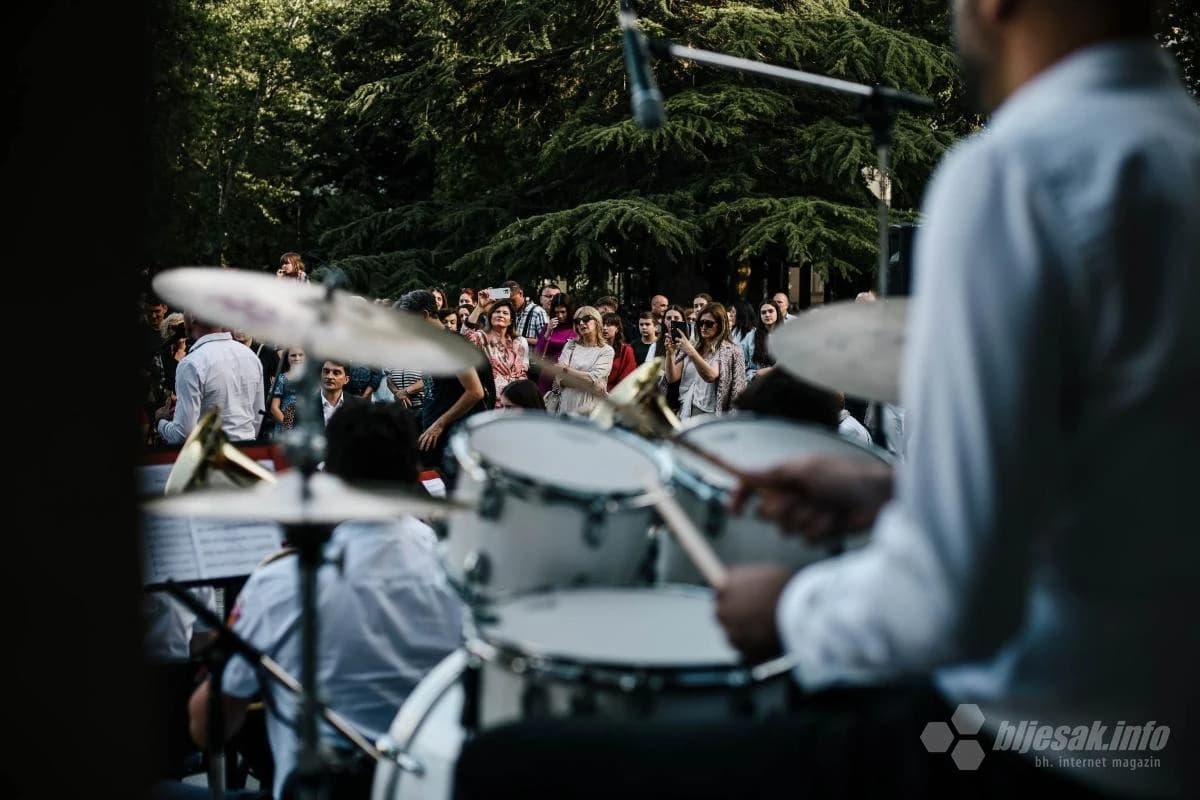 Koncert ispred Kosače