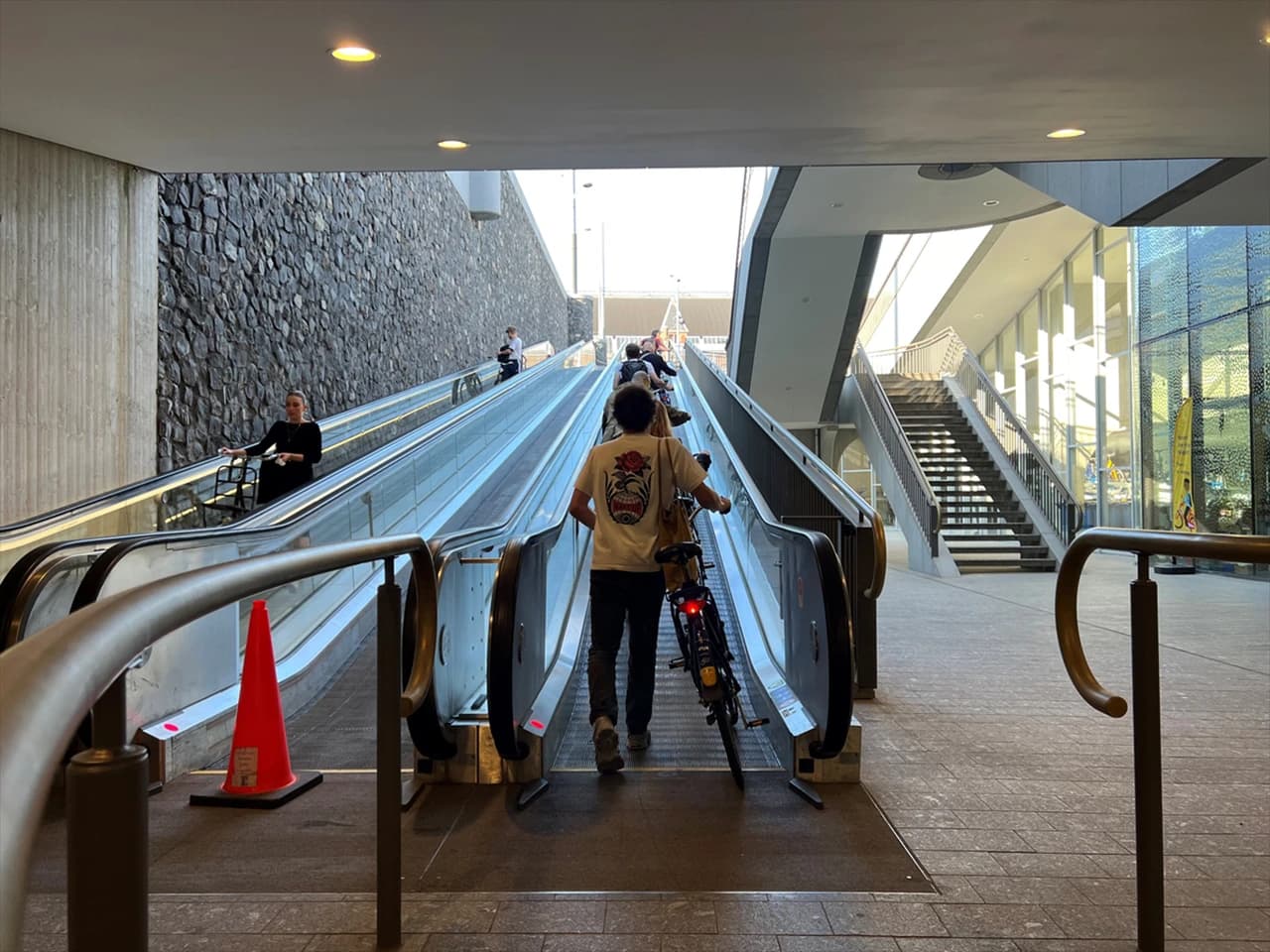 Amsterdam dobio prvi podvodni parking za bicikla u svijetu 