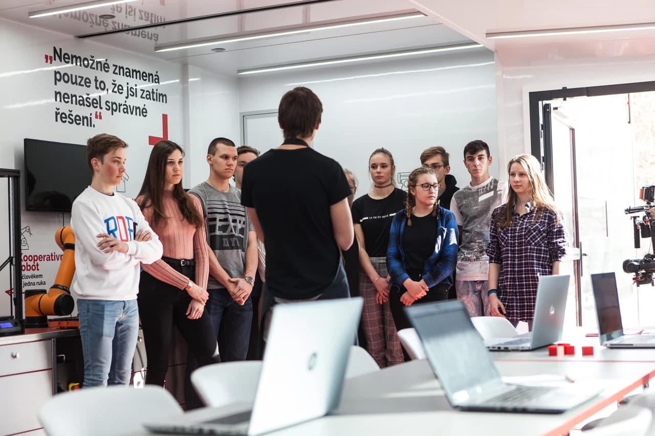 U Mostar stiže najveća mobilna laboratorija tehnologije i robotike na svijetu