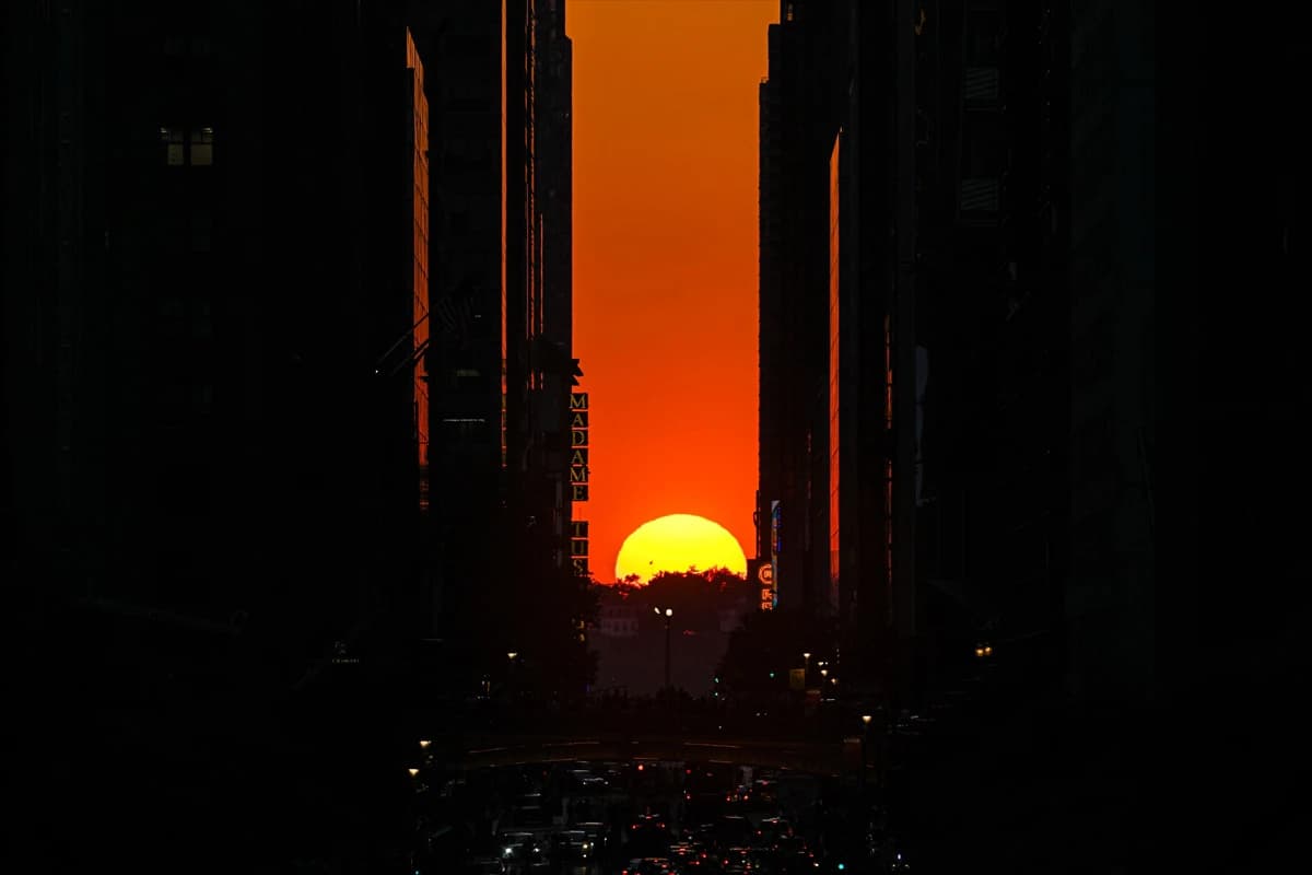 Manhattanhenge se dogaađa četiri puta godišnje
