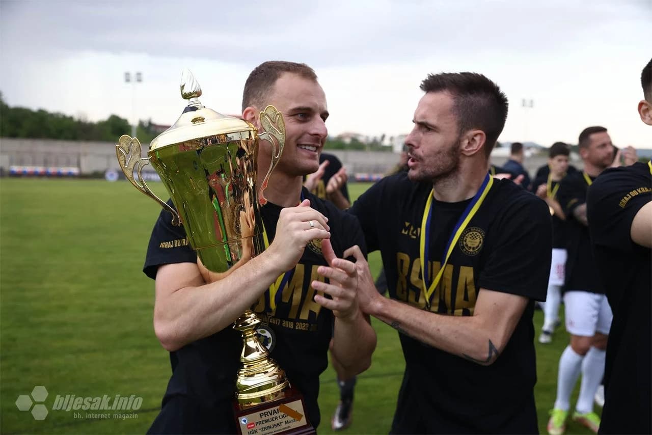 Plemići podignuli zasluženi pehar