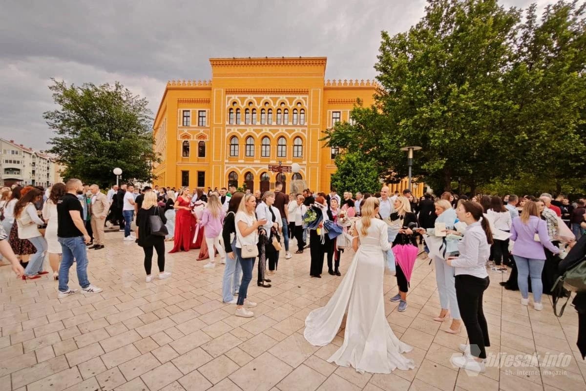 Maturanti Srednje medicinske škole Mostar u raskošnom izdanju