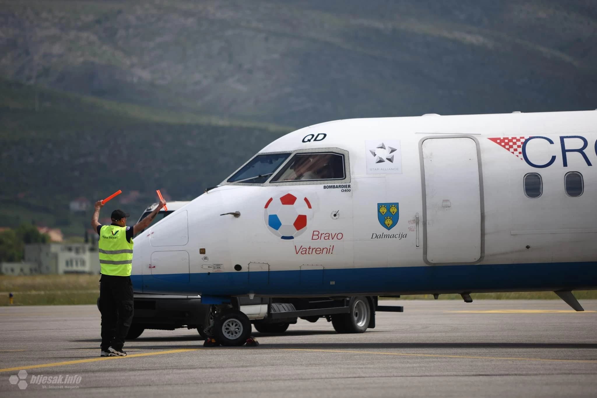 Bombardier Dash 8 Q400 Croatia Airlinesa stigao je u Mostar iz Zagreba