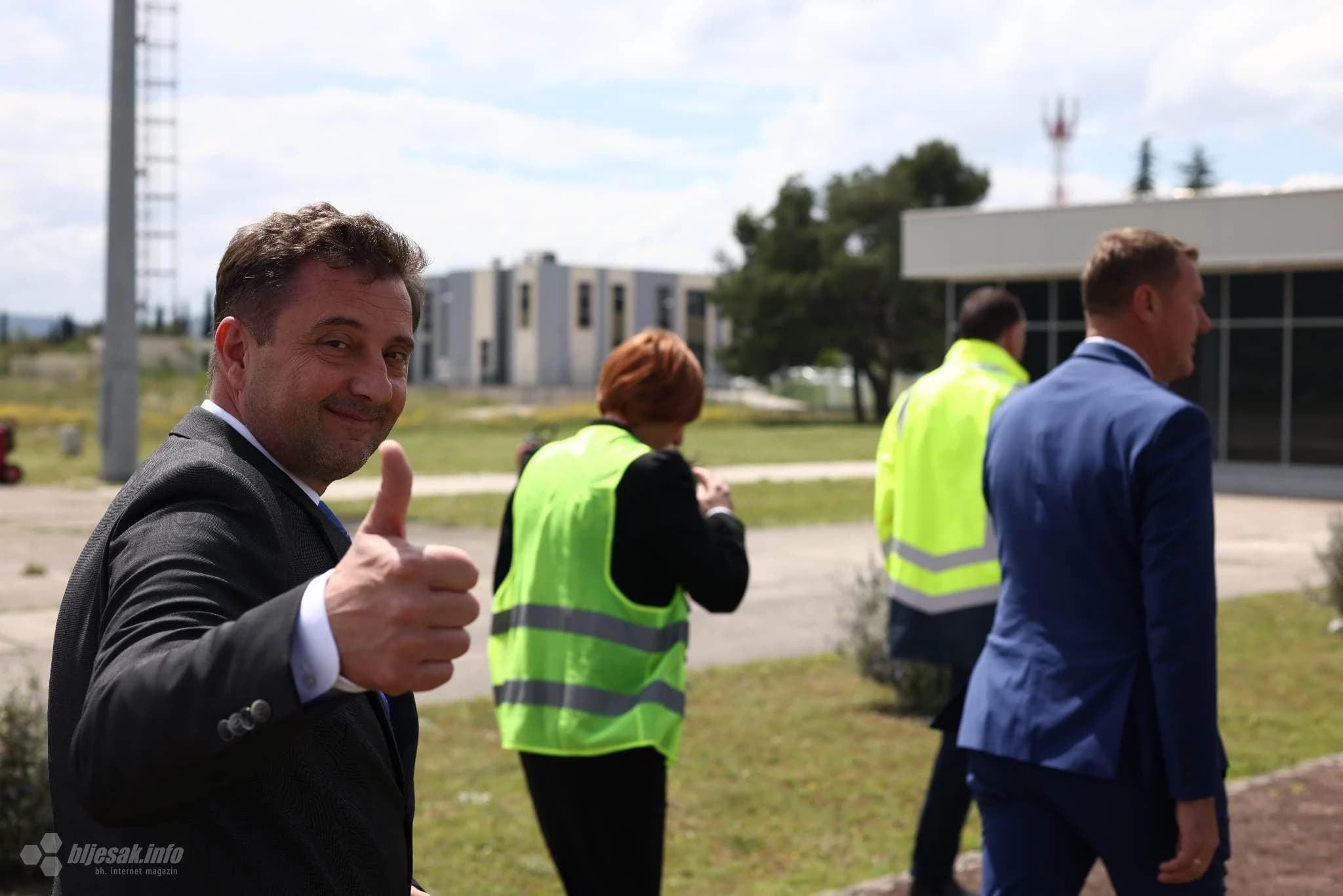 Bombardier Dash 8 Q400 Croatia Airlinesa stigao je u Mostar iz Zagreba