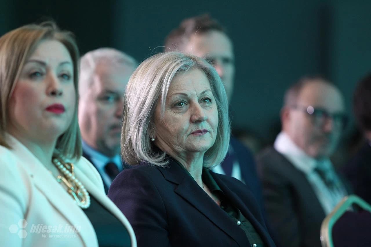 Započeo energetski summit u Neumu