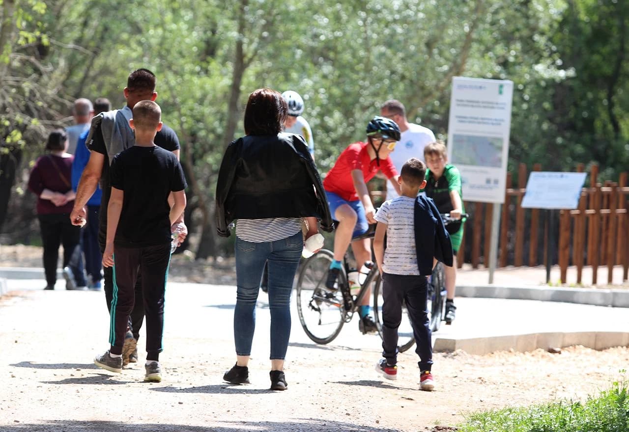 Izletnici iz cijele Hercegovine uživaju vikendom u Hutovu blatu