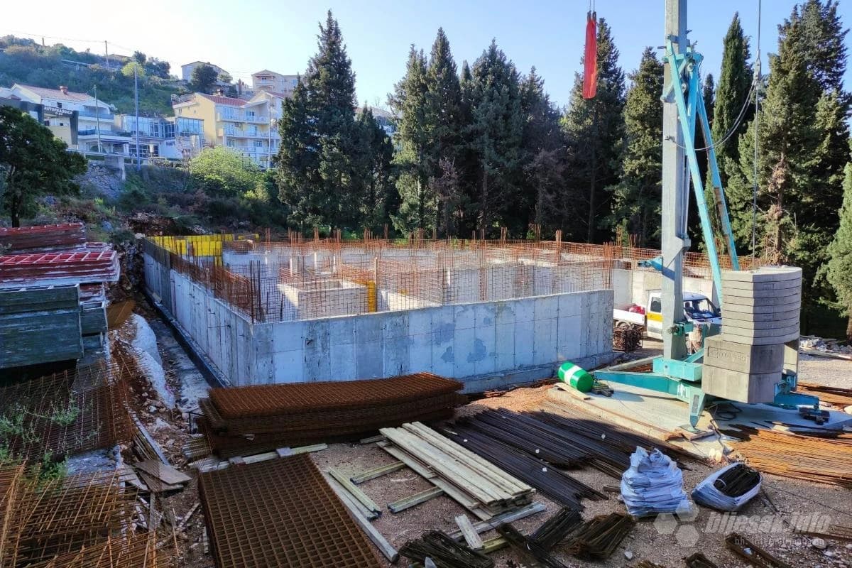 Nova zgrada se gradi