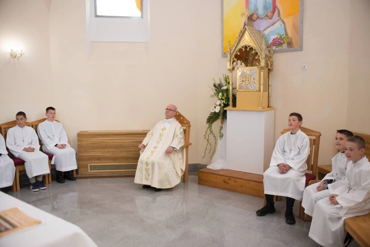 Mali Uskrs u Prva sv. pričest u Bijelom polju