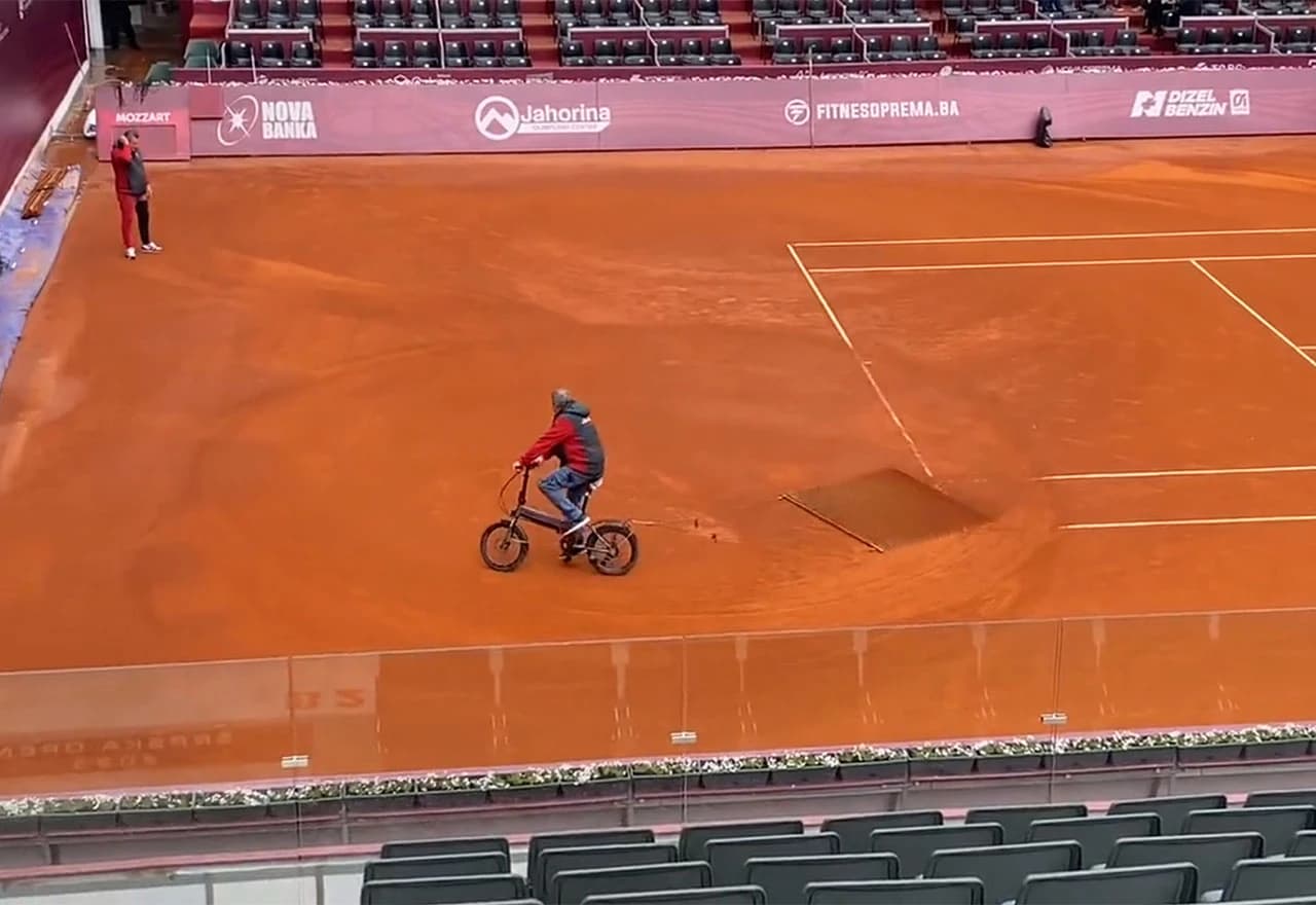 Presvlačenje terena u Banja Luci