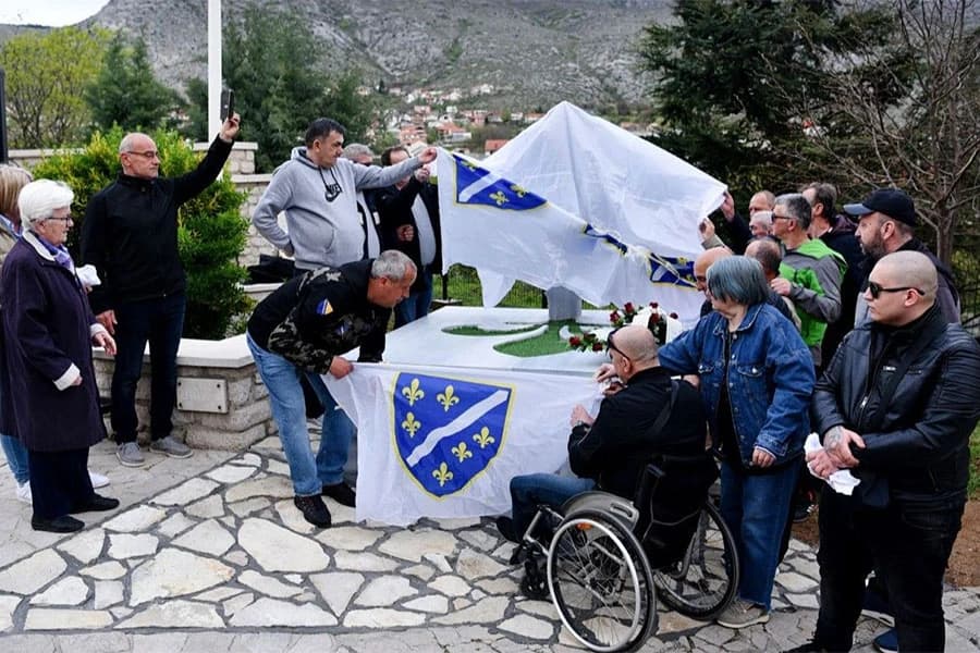 U Mostaru otkriven spomenik poginulim i nestalim borcima Armije RBiH