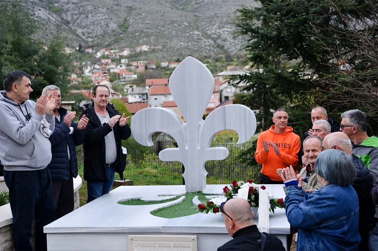 U Mostaru otkriven spomenik poginulim i nestalim borcima Armije RBiH
