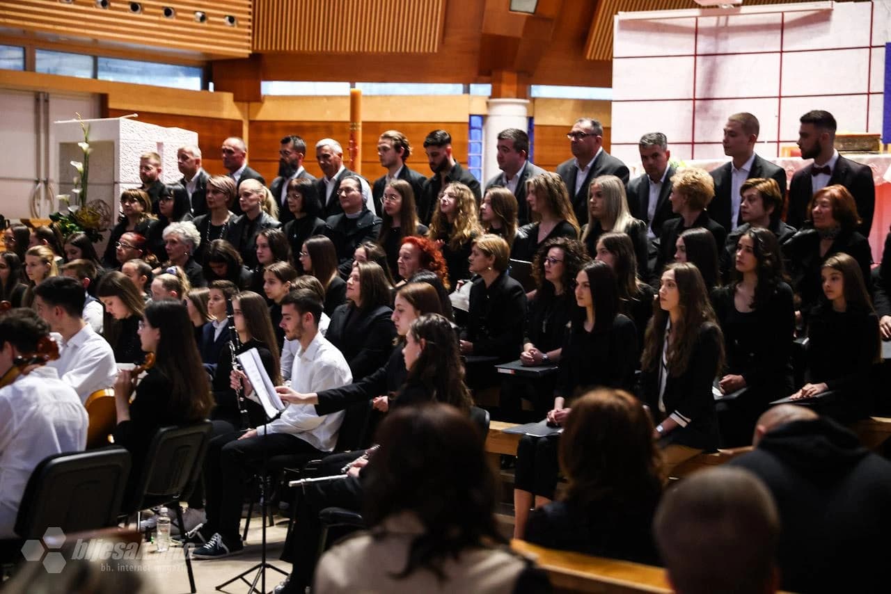 Napretkov Uskrsni koncert u mostarskoj Katedrali