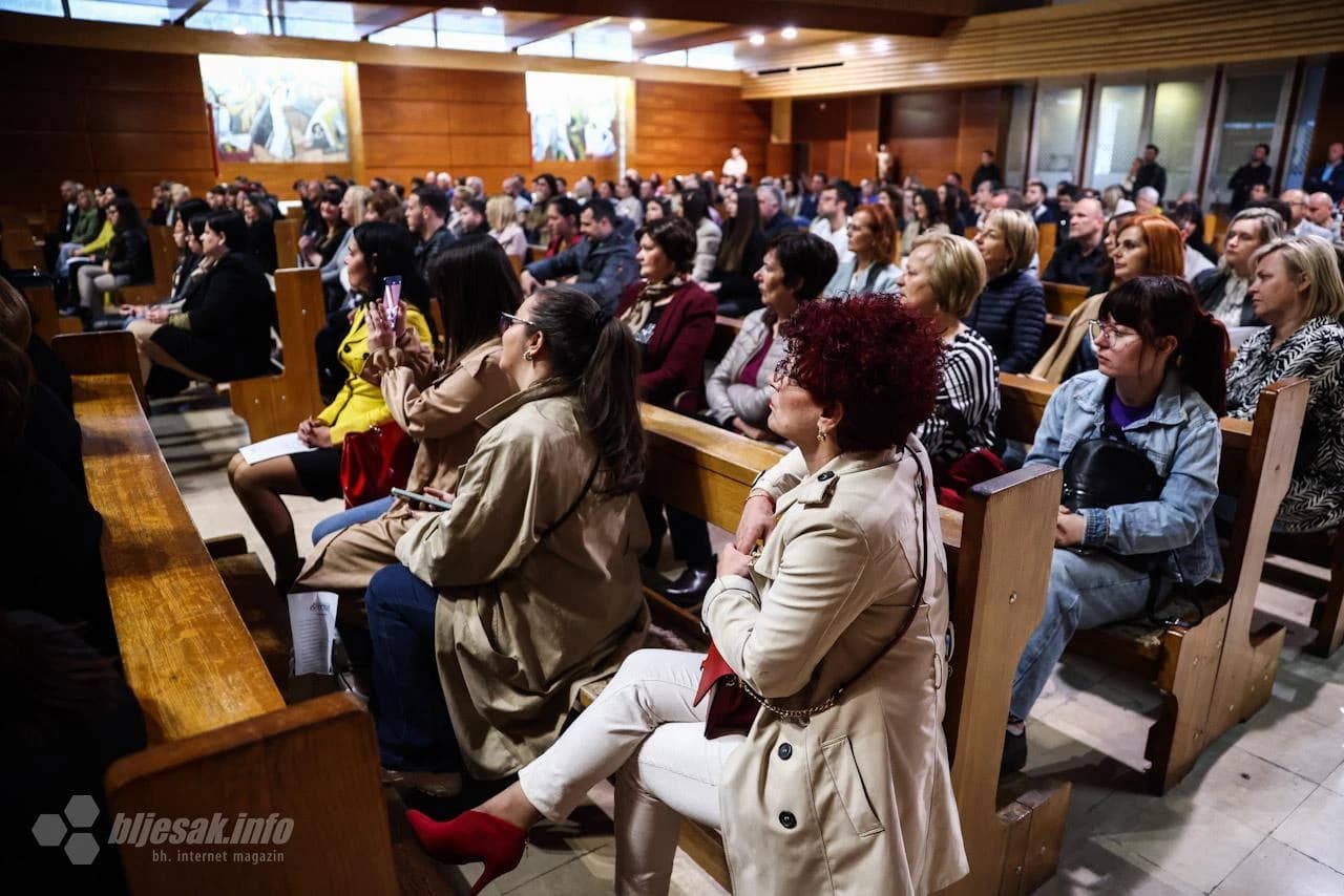Napretkov Uskrsni koncert u mostarskoj Katedrali