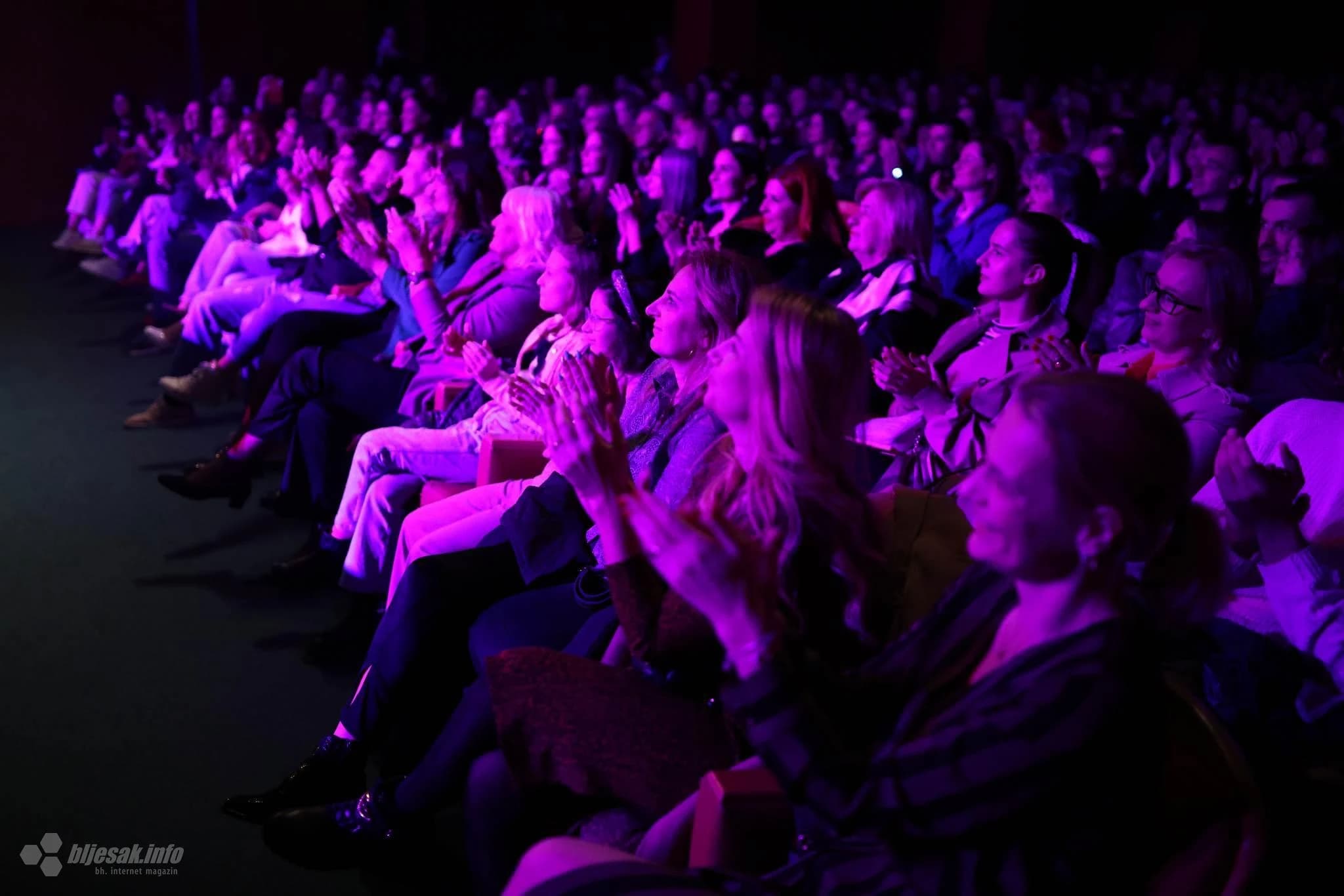 Petar Grašo na konceru u Mostaru