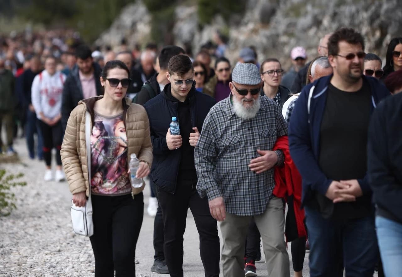 Pobožnost Križnog puta na brdu Hum