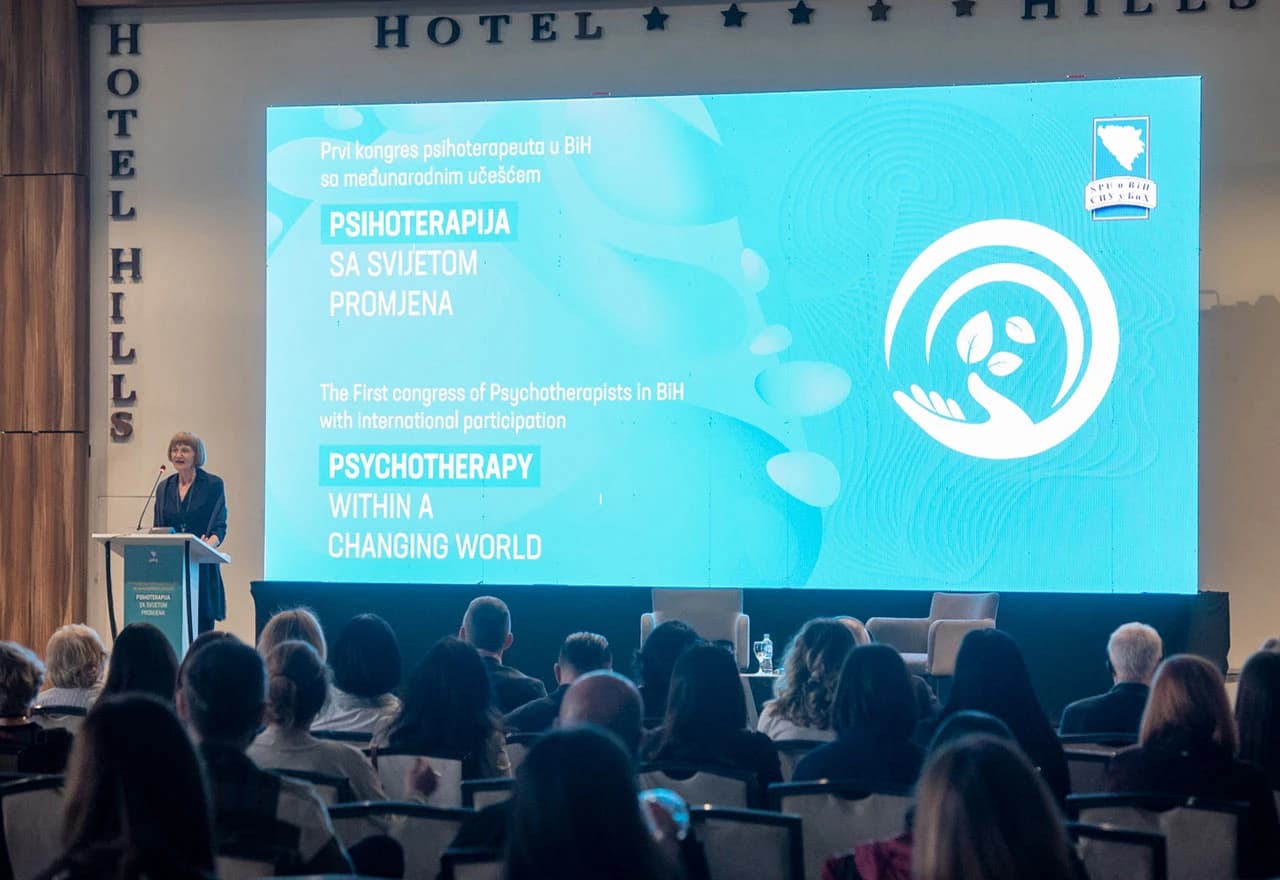 Psihoterapija sa svijetom promjena