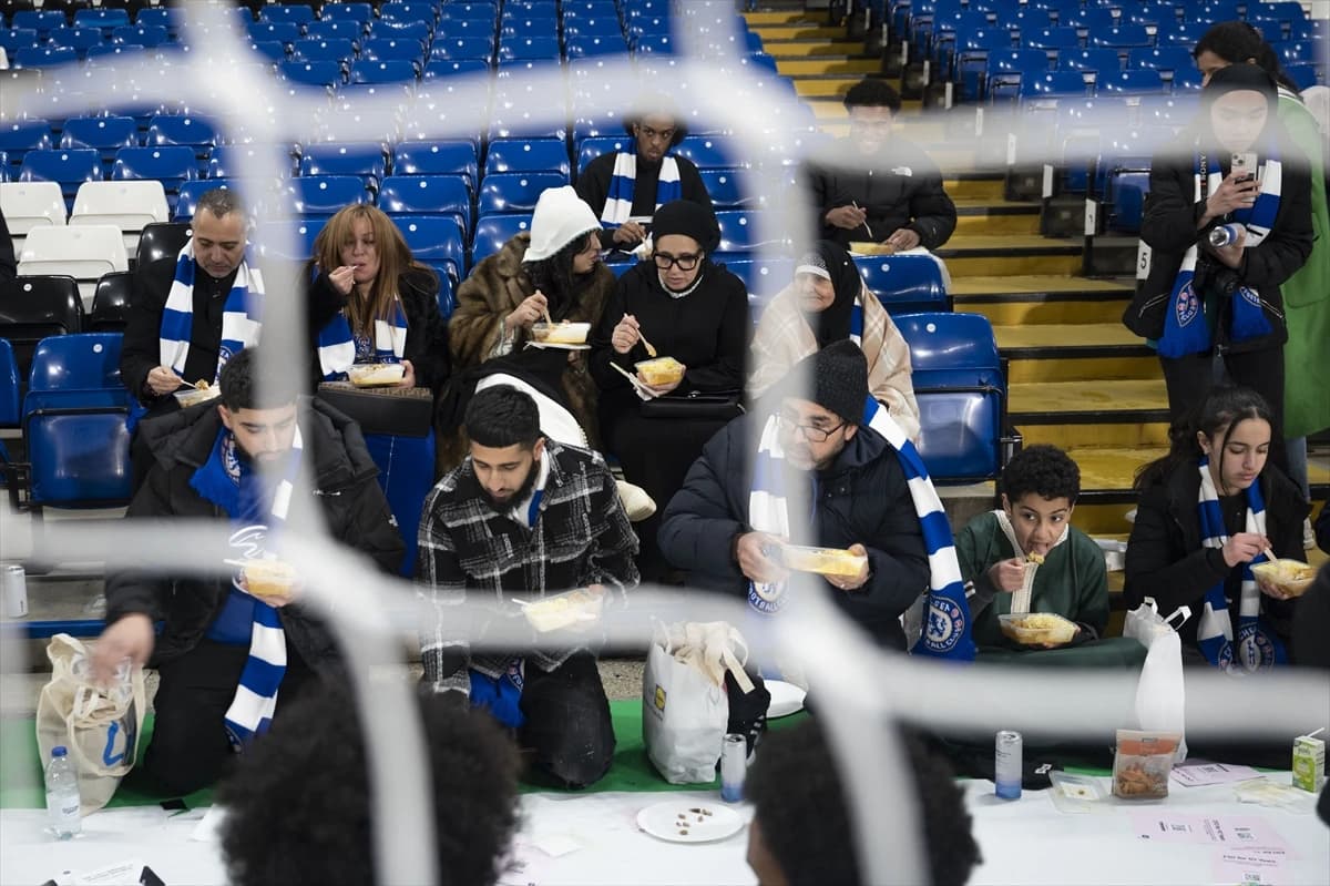 Zajednički iftar na Stamford Bridgeu