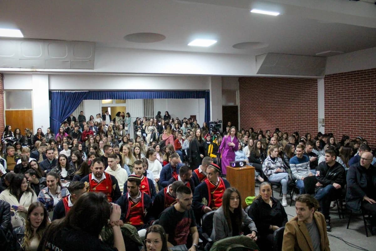 Tribina za mlade ''Kad ćeš ako nećeš sad?''