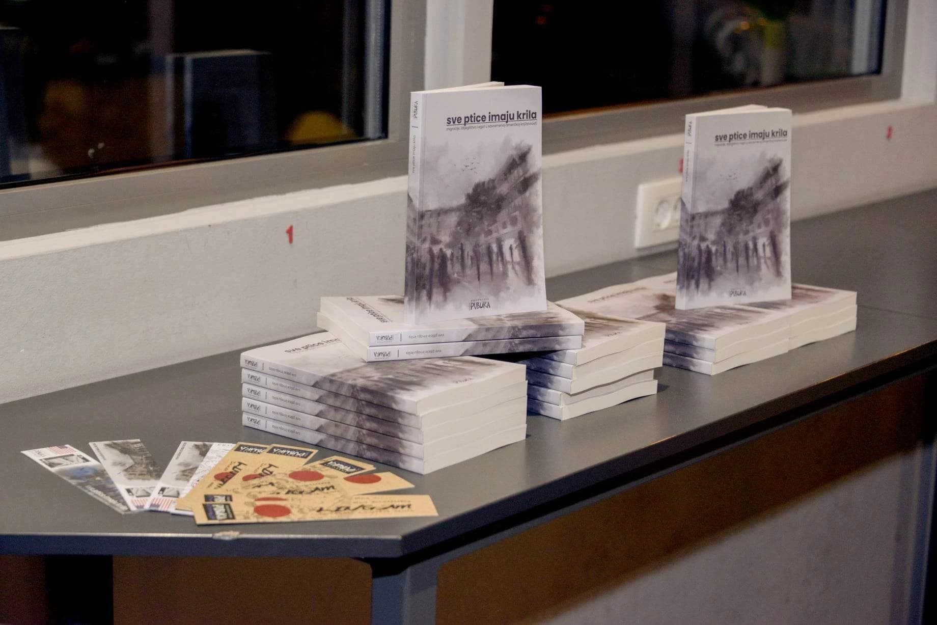 Sve ptice imaju krila predstavljene u Mostaru