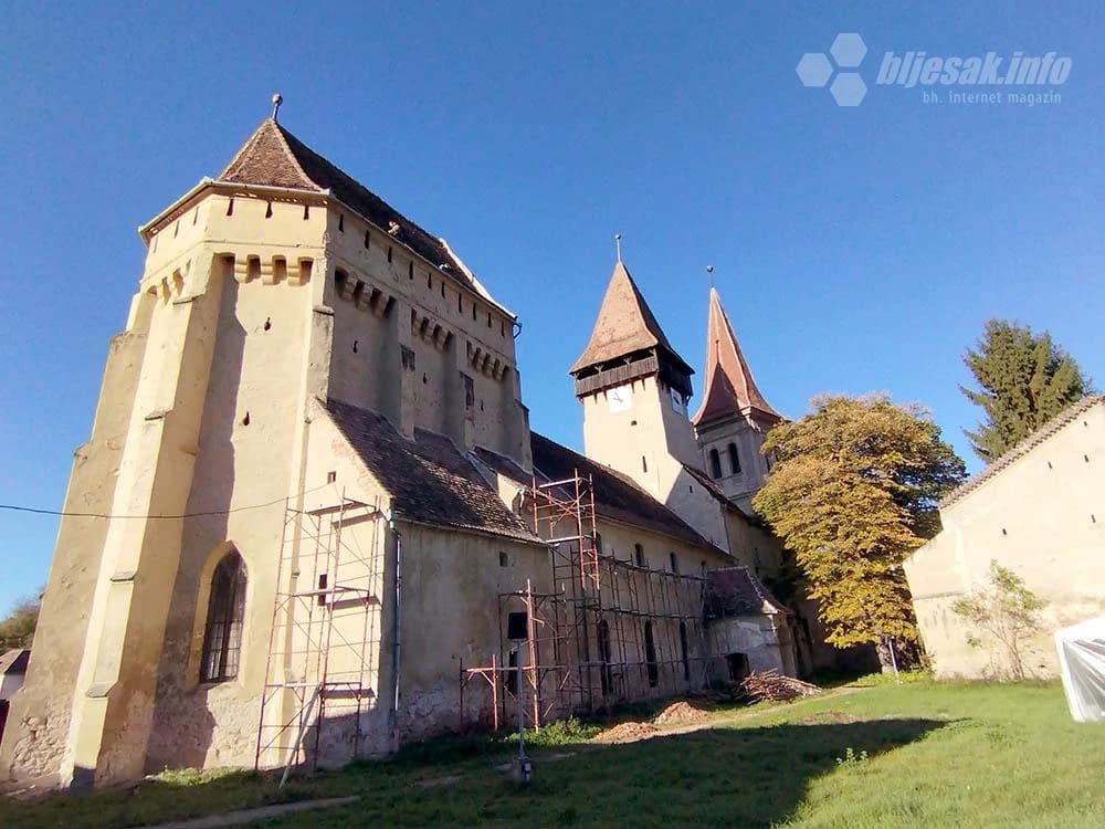 …u njoj i na njoj…